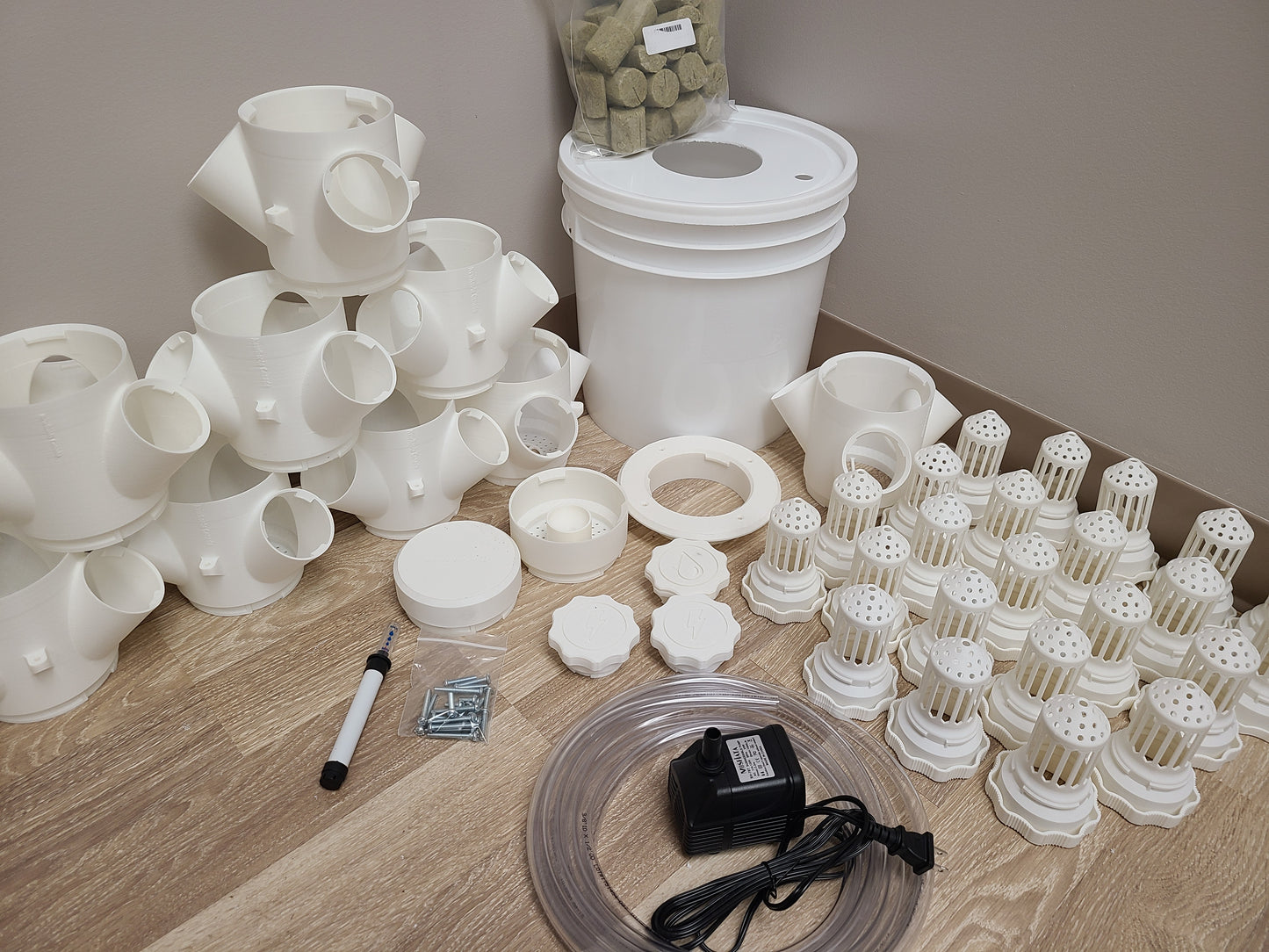 Vertical Hydroponic Grow Tower - Large - 30 pods