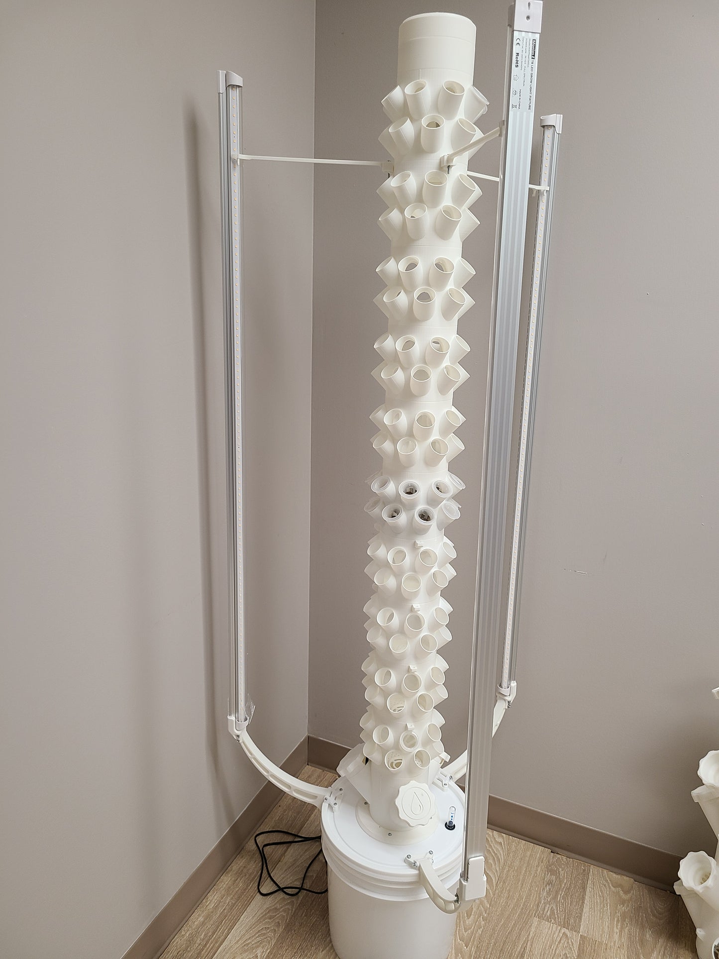 Vertical Hydroponic Seeding Tower - Large - 180 pods w/4ft LED Grow Light Kit