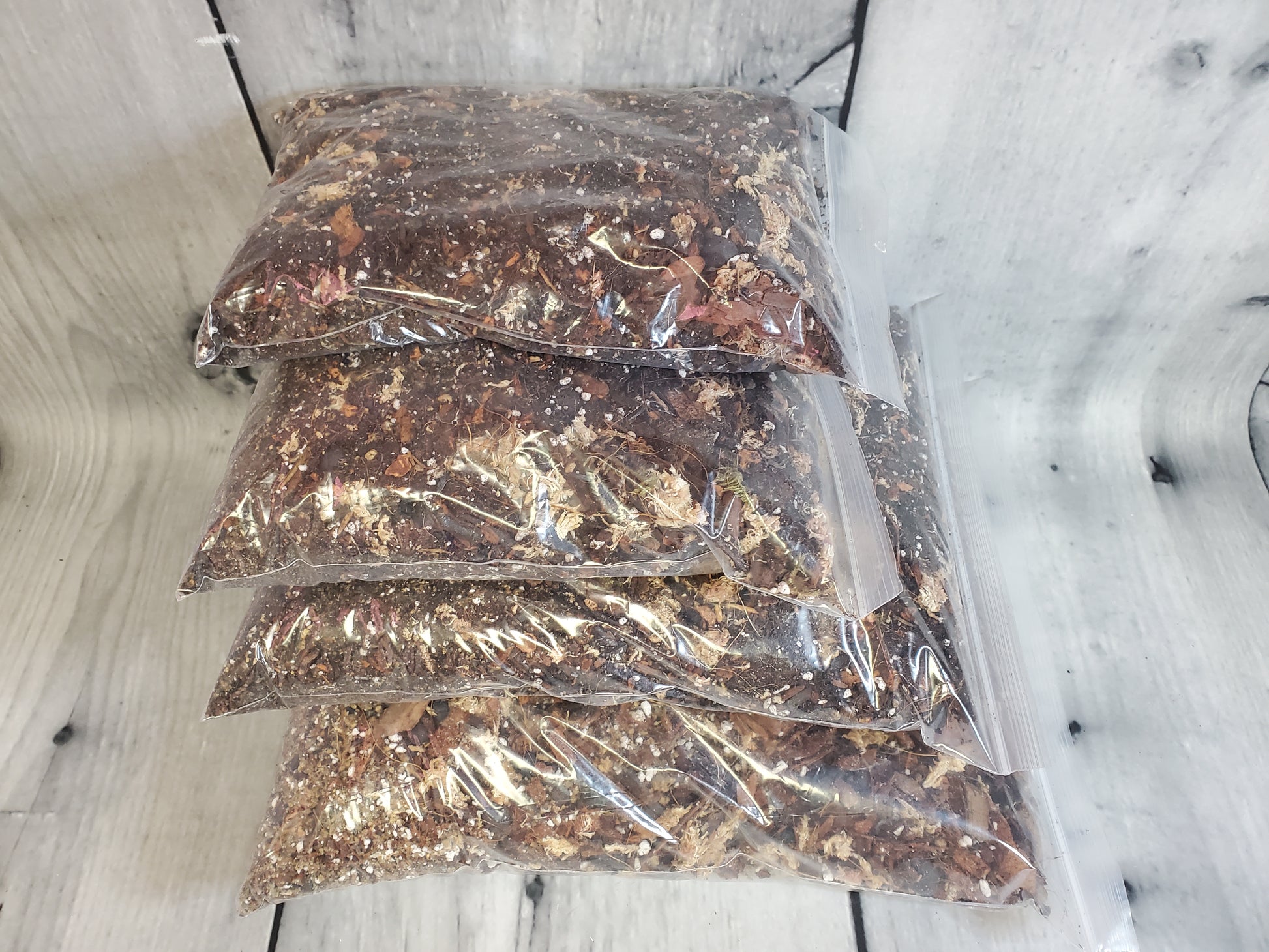 NewRoots Premium Aroid Soil - Custom formulated 12 ingredient Soil Mix - NewRoots Plants