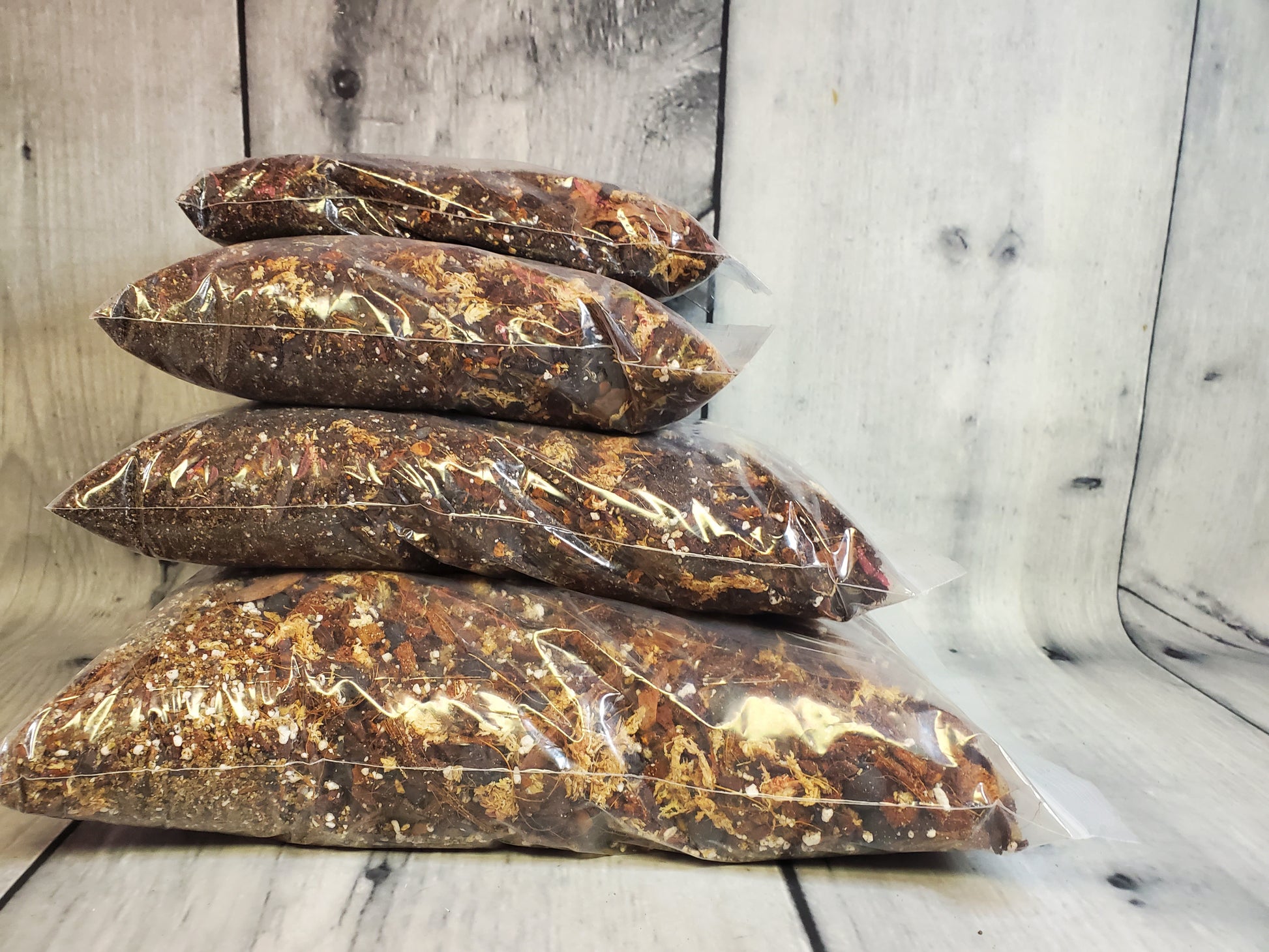 NewRoots Premium Aroid Soil - Custom formulated 12 ingredient Soil Mix - NewRoots Plants