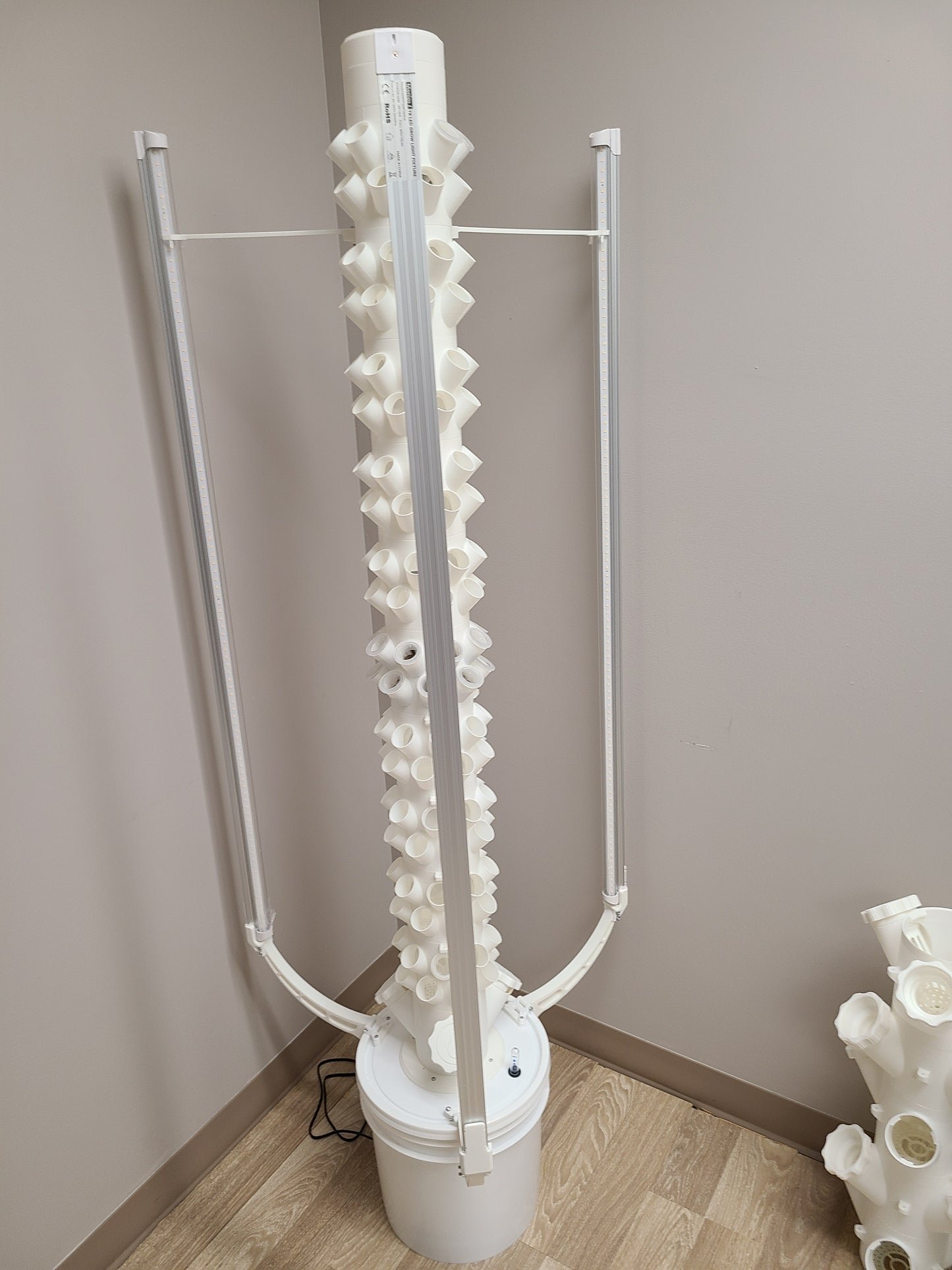 Vertical Hydroponic Seeding Tower - Large - 180 pods w/4ft LED Grow Light Kit