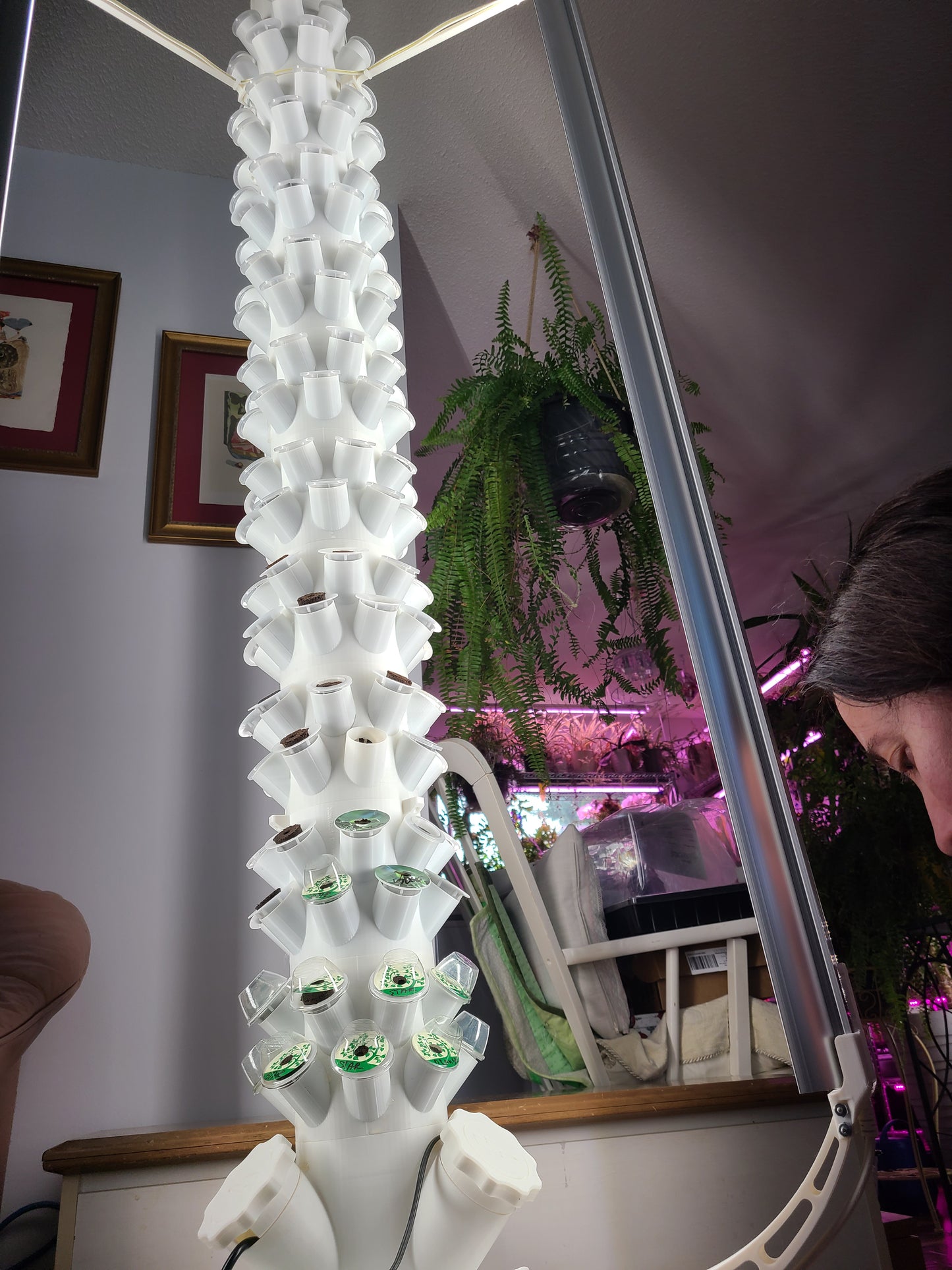 Vertical Hydroponic Seeding Tower - Large - 180 pods